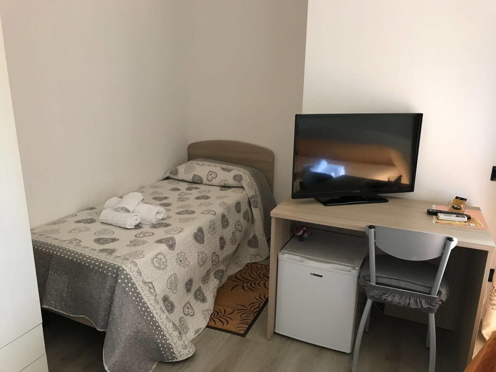 Sestu Raxul Room מראה חיצוני תמונה